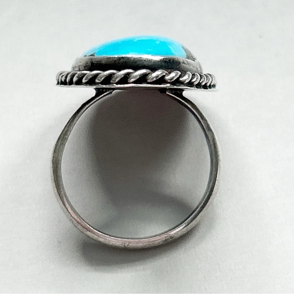 Vintage Southwestern Turquoise Sterling Silver Ring - Picture 8 of 11